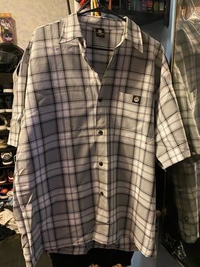 Men's Short-Sleeve Plaid Button-Down Shirt - Gray
